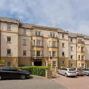 Dicksonfield - Modern 2 Bed, 2 Bath Close To Centre Edinburgh