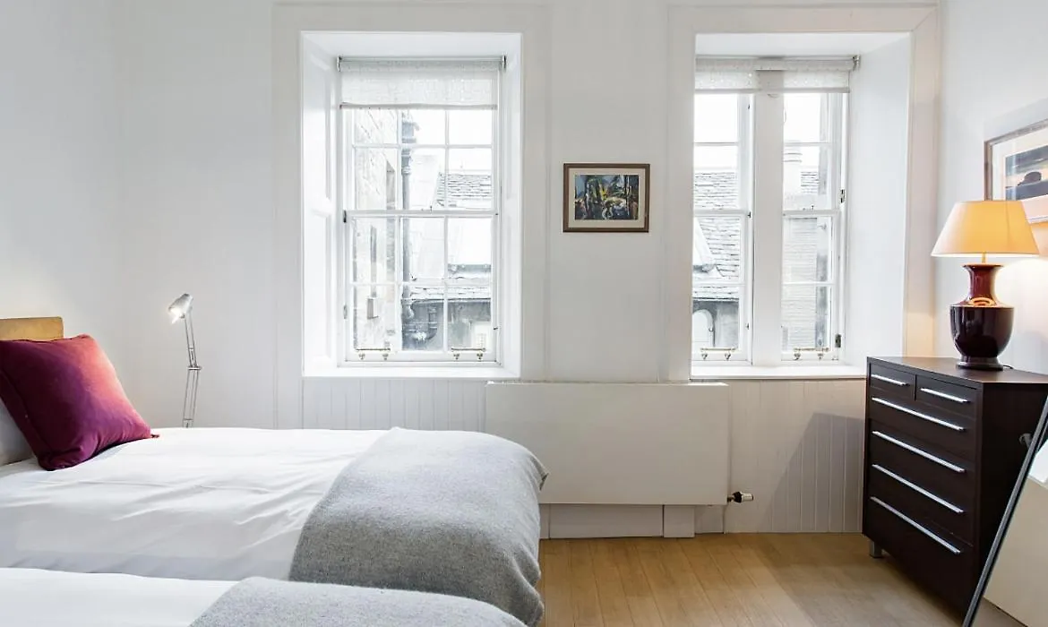 Royal Mile Apartments Edinburgh
