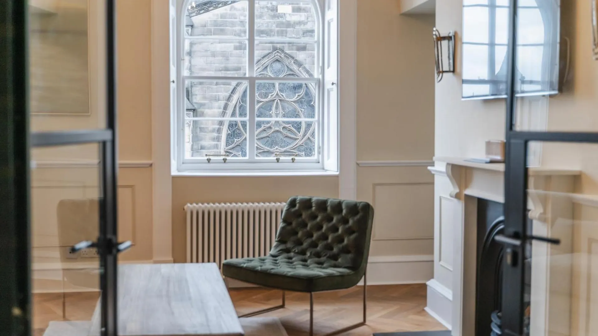 Royal Mile Apartments Edinburgh